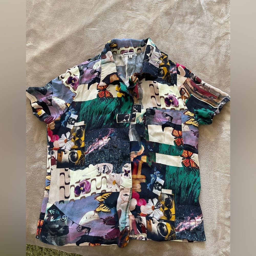 Shirt is beautiful but doesn’t fit across chest for me. Only worn once, like new